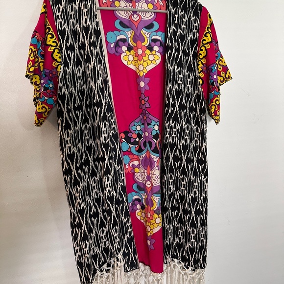 Magic Multicolor Patterned Women's Top - Picture 2 of 3